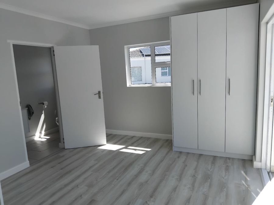 3 Bedroom Property for Sale in Country Club Western Cape